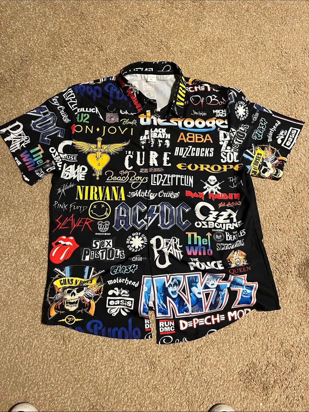 Men's Black Graphic 80s Band-Logo Short Sleeve Shirt XL